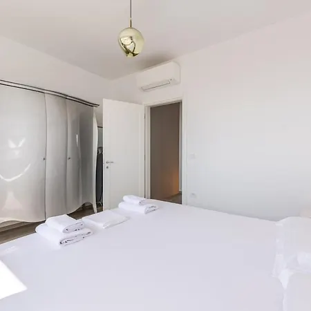 Patio & Free Parking By Pikhost بيت للعطل *